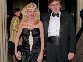 Lối sống xa hoa nhưng kỳ lạ của người vợ đầu vừa qua đời của ông Donald Trump