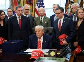 Chính phủ Mỹ mở cửa trở lại, chưa chốt ngân sách cho Bộ An ninh nội địa