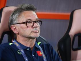HLV Troussier ra quyết định quan trọng, công bố danh sách dự Asian Cup 2023 theo cách chưa từng có