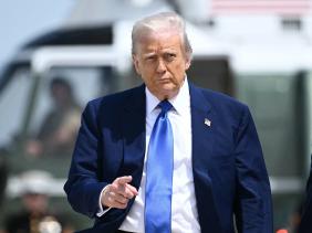 Ông Trump nói gì về vụ nhận máy bay Boeing siêu sang từ Qatar?