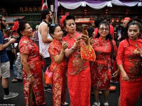 Khách Trung Quốc đổ xô đặt tour nước ngoài dịp Tết Nguyên đán