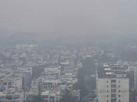 Nguyên nhân khiến TPHCM sương mù dày, trời âm u từ sáng sớm