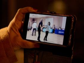 Vụ xả súng hàng loạt tại California: Cựu cảnh sát về hưu ấy thân che đạn cho bạn nhảy