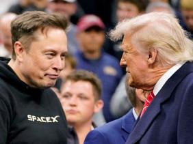 Toàn cảnh khẩu chiến nảy lửa Trump - Musk