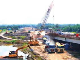 Dự án thành phần 1 trên tuyến Vành đai 3 TP.HCM: Nhiều gói thầu “đuối” tiến độ