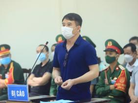 Cựu đại tá bảo kê buôn lậu xăng kêu 'bị mớm cung', không nhận hối lộ
