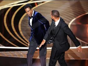 Vì sao Will Smith tát Chris Rock trên sân khấu Oscar?