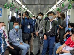 Khách đi tàu điện Cát Linh - Hà Đông tăng bất ngờ, nguyên nhân do đâu?