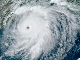 Muộn nhưng nguy hiểm, La Nina có thể thổi bùng mùa bão dữ dội
