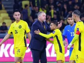 HLV tuyển Malaysia gây tranh cãi