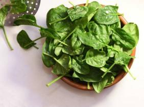 Vì sao càng ăn cải bó xôi càng giúp sống lâu và khỏe mạnh?