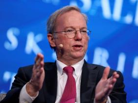 Cựu CEO Google cảnh báo AI đe dọa loài người trong 5 năm tới