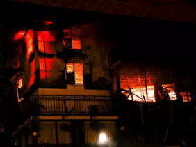 Cháy lớn ở nhiều cửa hàng, nhà dân ở phố cổ Hà Nội