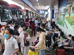 Vé xe, tàu đồng loạt giảm mạnh sau khi điều chỉnh giá xăng dầu