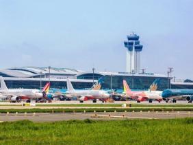 Sân bay Tân Sơn Nhất vào cao điểm phục vụ Tết Dương lịch 2023