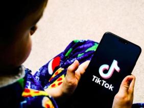 TikTok tác hại đến trẻ em như thế nào mà từ Bắc Mỹ tới châu Âu đều quan ngại