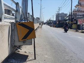 Trụ đèn cầu vượt Dầu Giây nhô ra sẽ trồng thêm cây xanh