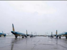 Đóng cửa 5 sân bay miền Trung do bão Kalmaegi