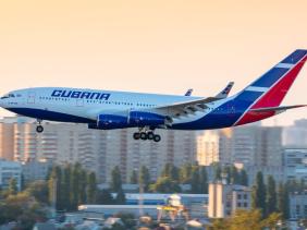 Cuba cạn nhiên liệu hàng không, sân bay lớn nhất ngừng tiếp nhiên liệu một tháng