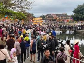 Hơn 10 triệu người Việt du lịch trong nước dịp tết, nhiều nơi doanh thu ngàn tỉ