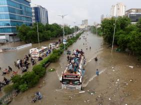 Hơn 1/3 lãnh thổ Pakistan đang chìm trong lũ lụt