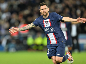 Messi tiếp tục ký hợp đồng với PSG
