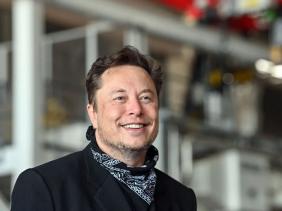 Tỷ phú Elon Musk muốn mua lại toàn bộ Twitter