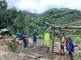 Lào Cai tạm đình chỉ công tác 2 chủ tịch xã né tránh phòng chống bão lũ