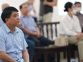 Cựu chủ tịch Hà Nội Nguyễn Đức Chung mong được gặp gia đình tại tòa