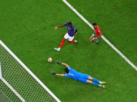 Pháp đi vào lịch sử World Cup