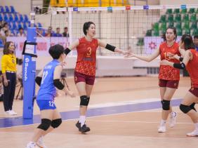 FIVB bất ngờ nhắc tên Bích Tuyền cùng dàn sao bóng chuyền nữ Việt Nam