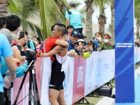 SEA Games 32: Phạm Tiến Sản bảo vệ thành công HCV hai môn phối hợp