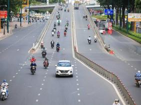 Vì sao đường phố TP.HCM thoáng lạ?