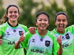 Huỳnh Như về nước dự Gala trao Giải Quả bóng Vàng 2022