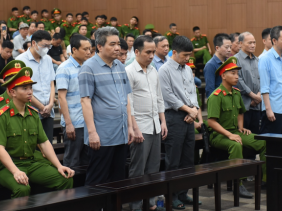 Cựu Thứ trưởng Hoàng Văn Thắng bị tuyên 4 năm tù