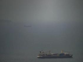 Tổng thống Trump ra lệnh bắn tàu Iran rải mìn tại eo biển Hormuz