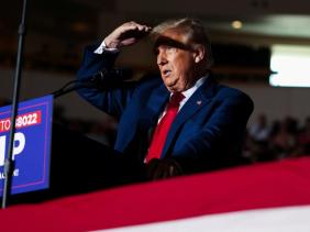 Ông Trump đã chi bao nhiêu tiền để giải quyết các vụ kiện trong năm nay?