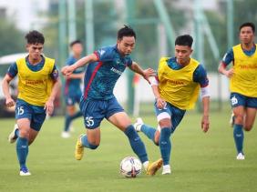 U23 Việt Nam lên đường với bộn bề lo toan