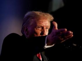 Ông Trump 'nói hớ', bị đối thủ Haley đặt câu hỏi về sức khỏe tinh thần