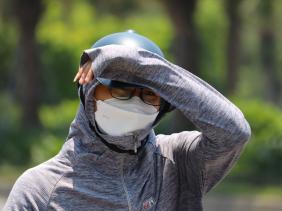 Nắng như đổ lửa, đỉnh nhiệt vượt 39 độ C