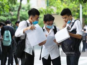 Trường tăng học phí, thí sinh gác ước mơ đại học, tìm đường xuất khẩu lao động