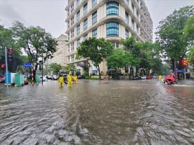 Dự báo thời tiết 12.8: Miền Bắc tiếp tục mưa dông diện rộng