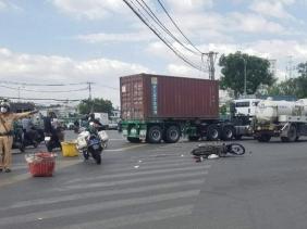 Xe máy va chạm xe bồn, nữ sinh 14 tuổi tử vong