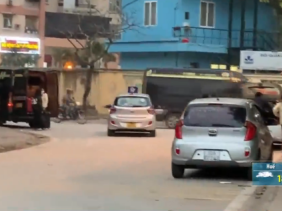 Hà Nội: Ngang nhiên lập “bến cóc” ngay trong khu đô thị