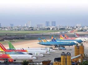 Vé bay hạng phổ thông Tết Nguyên đán 2026 khan hiếm, giá tăng cao