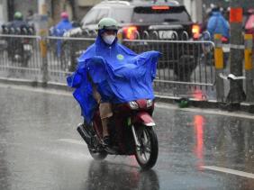 Chiều mai Đông Nam Bộ mưa do ở rìa bão số 15 nhưng không nhiều