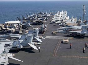 Mỹ điều 10.000 binh sĩ, hàng chục máy bay, tàu chiến phong tỏa eo biển Hormuz