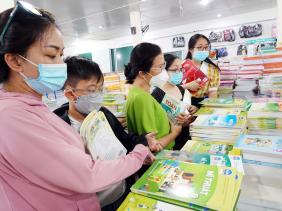 Tránh tình trạng nhà nước mua sách giáo khoa cho mượn, phụ huynh cũng mua
