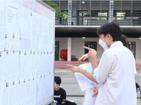 Phụ huynh, học sinh Hà Nội nóng lòng chờ “chốt” môn thi vào lớp 10
