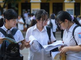 Biến động điểm chuẩn vào lớp 10 THPT của 20 trường THPT dẫn đầu Hà Nội 4 năm qua